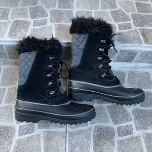 KHOMBU Boots Size:10